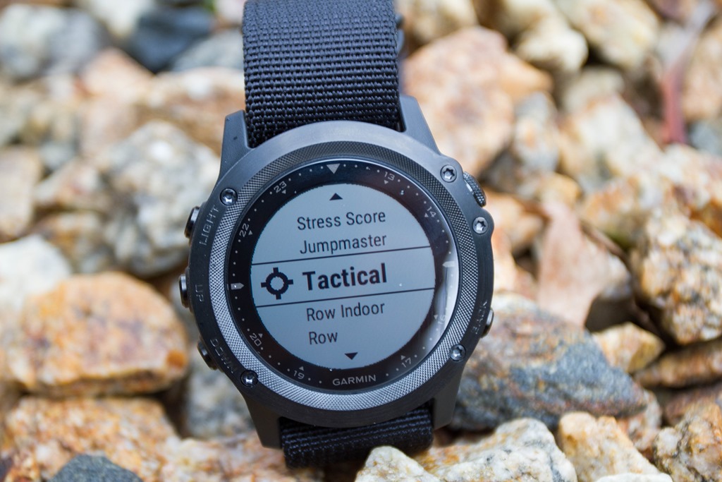 garmin tactix bravo vs instinct