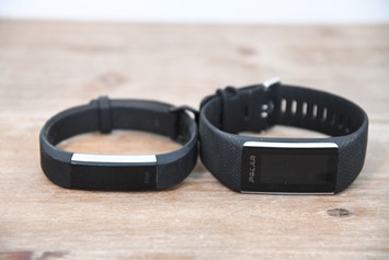 Fitbit-Alta-HR-vs-Polar-A370-1