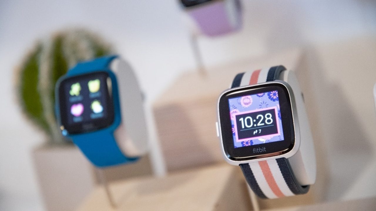 can i set up a fitbit versa for a child
